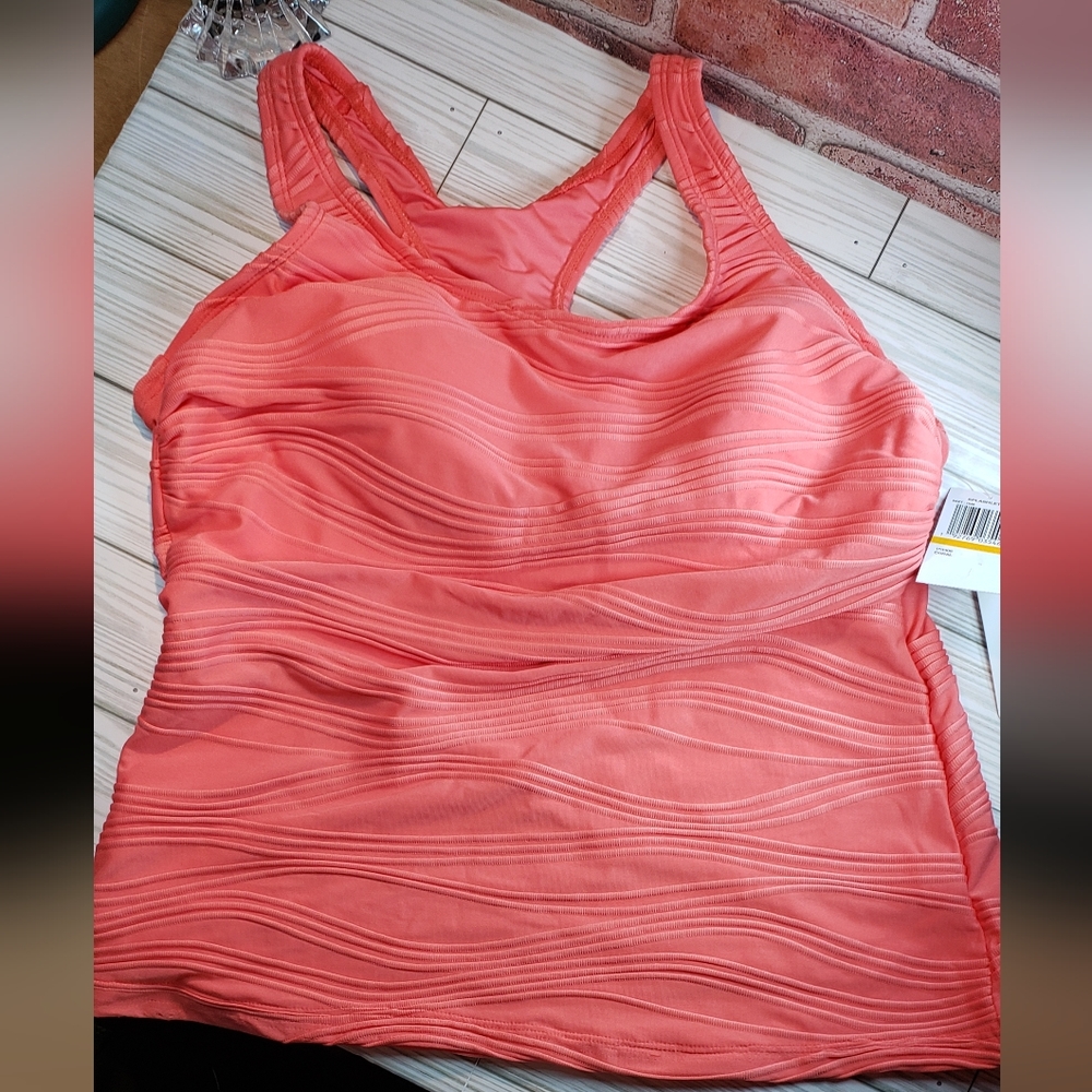 Splashletics coral swim top size S. NWT